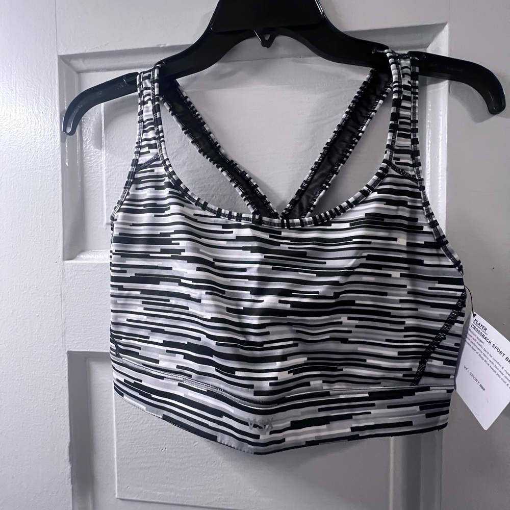 Victoria's Secret Player
Crossback Sport Bra NWT